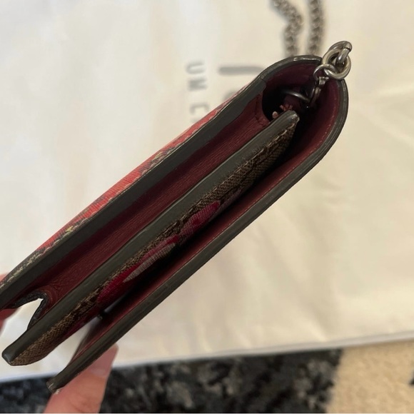 Gucci Blooms Floral Wallet on Chain - Picture 10 of 13